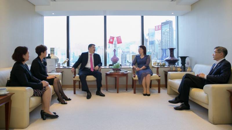 President-Huang-HK-Visit-2